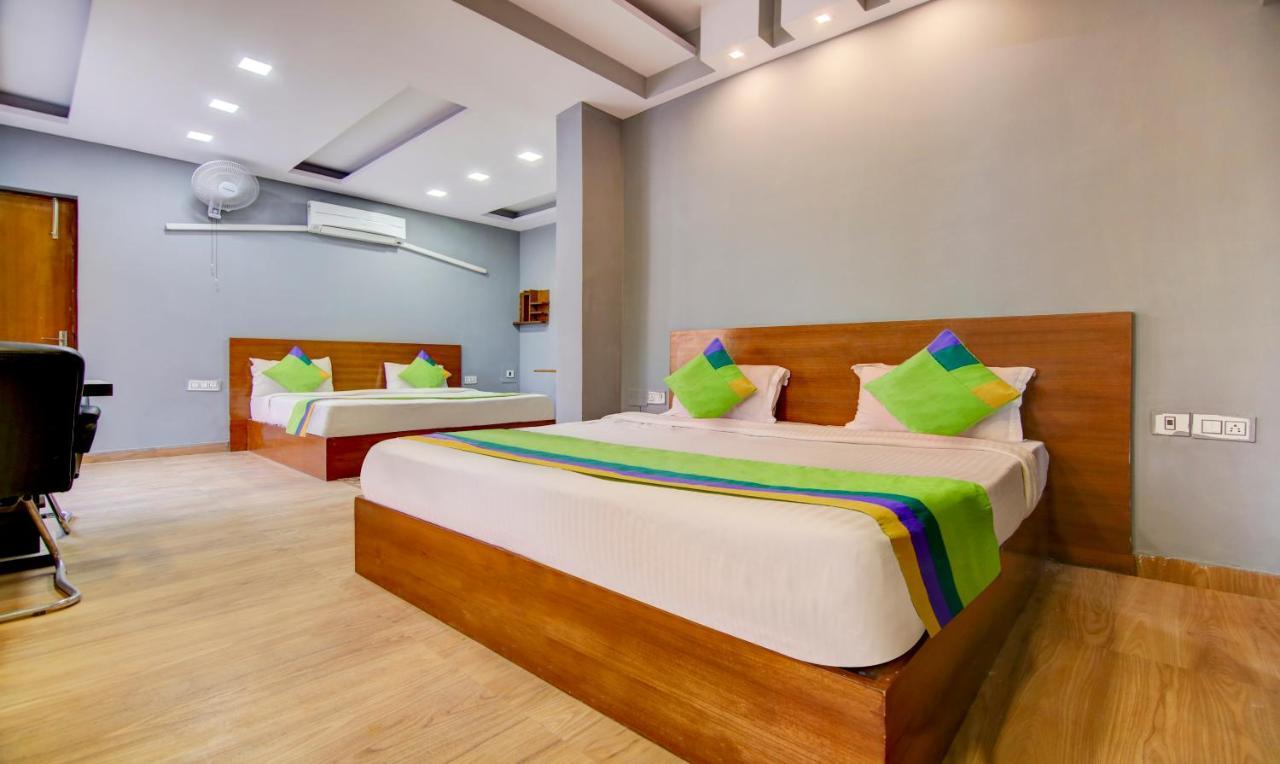 Treebo Trend Aashiyana Paradise Badshahpur Exterior photo